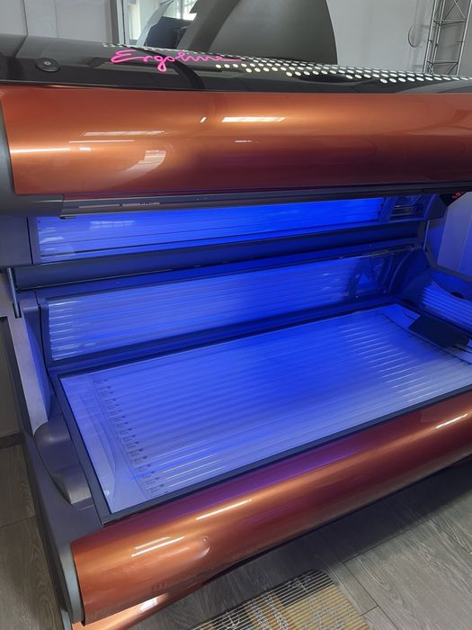 Продава изгодно работещ турбо солариум