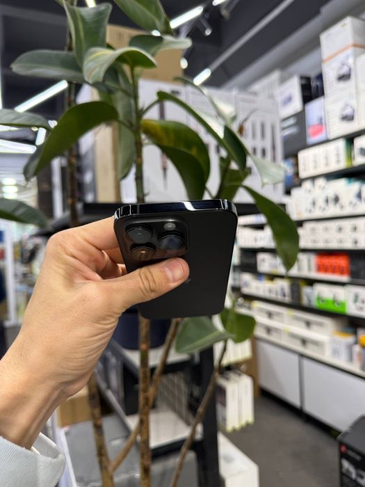 IPhone 14 Pro   / 256 GB