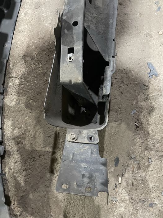 Бампер Hummer H3 оригинал с усилителем