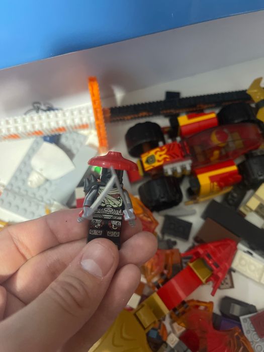 Лего лунный рыцарь продаю