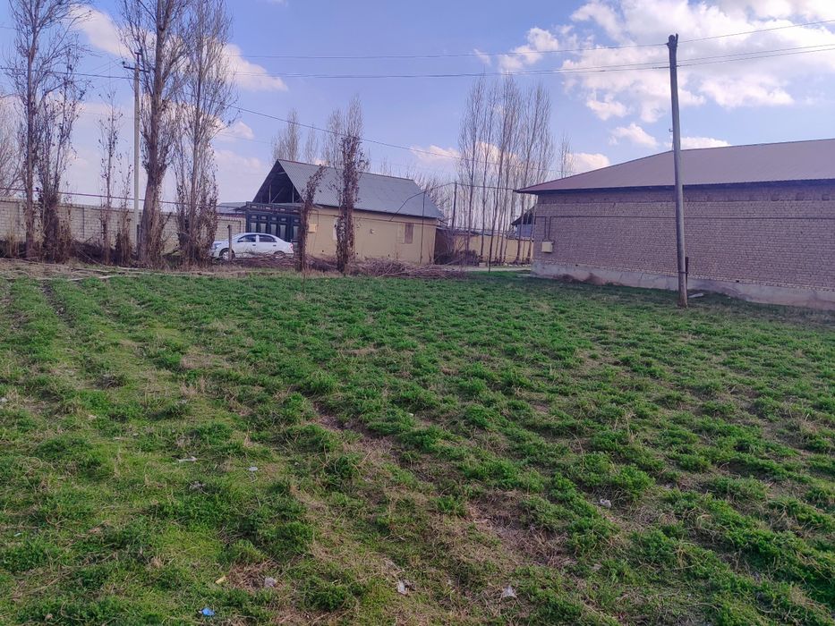 Участка сотилади