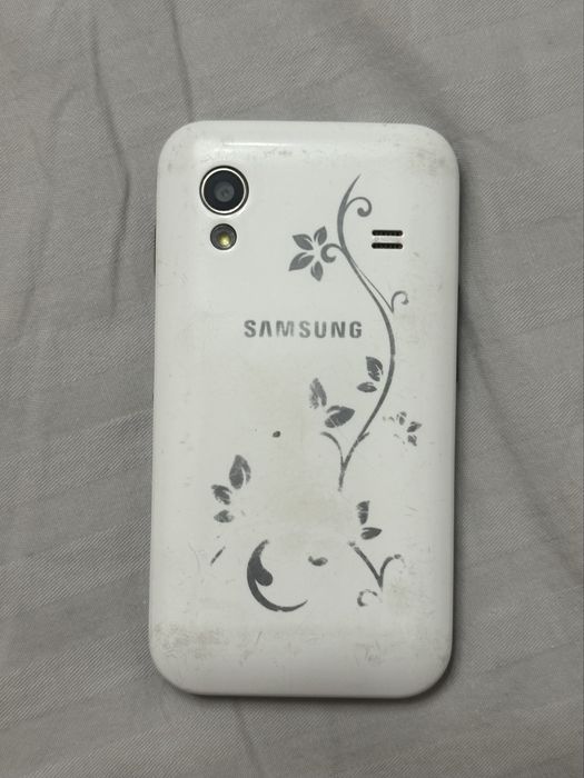 Samsung Galaxy Ace La Fleur (модель GT-S5830)