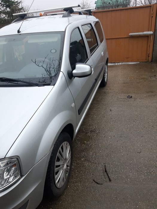 Dacia logan benzina si gaz Ac functional .Nu raspund la mesaje .