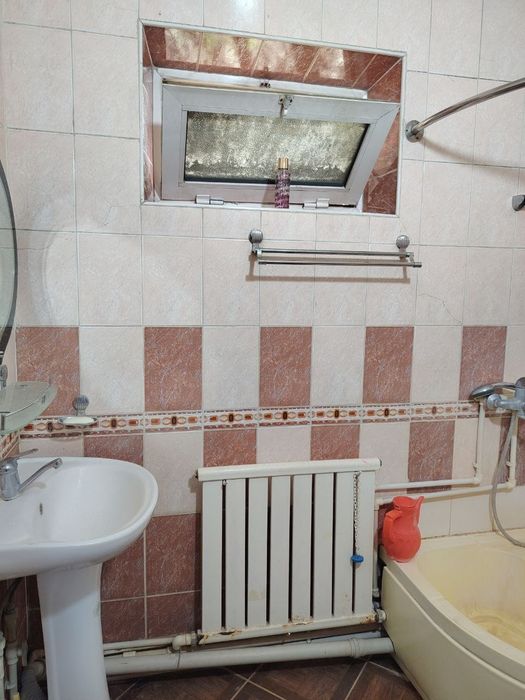 2-каватда квартира ижарага берилади. 3хонали