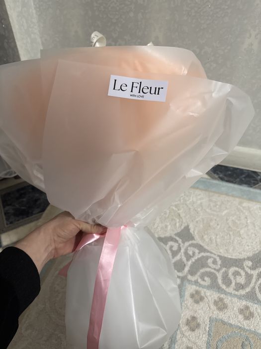 Цветы свежие белые