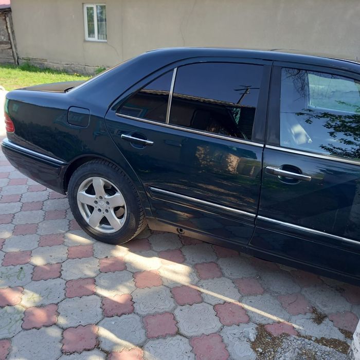 Срочно продам мерседес