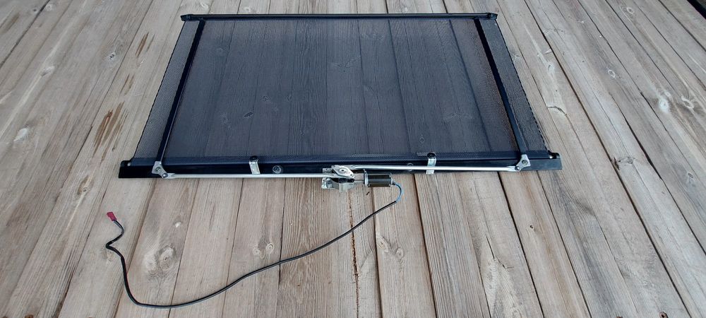 Шторка электра бмв