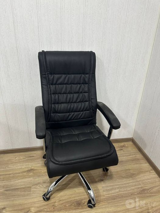 Офисный кресло из экокожы