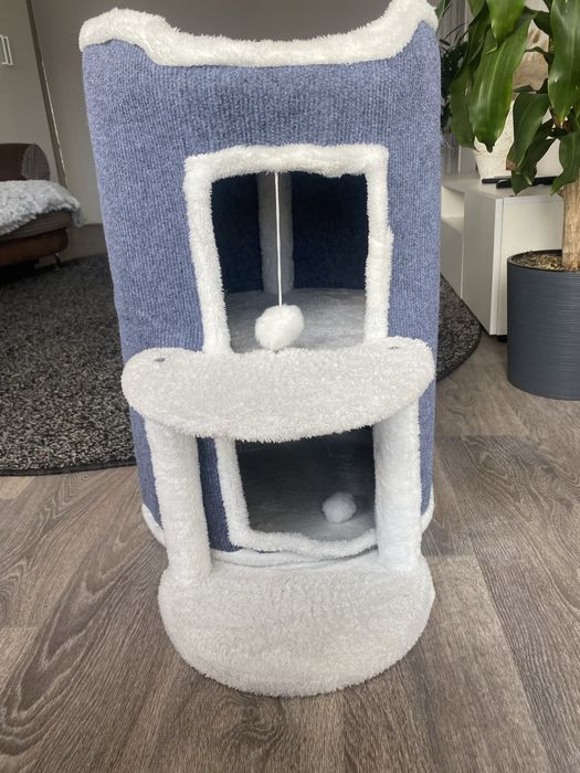 Продается кошкин дом, хорошее состояние.