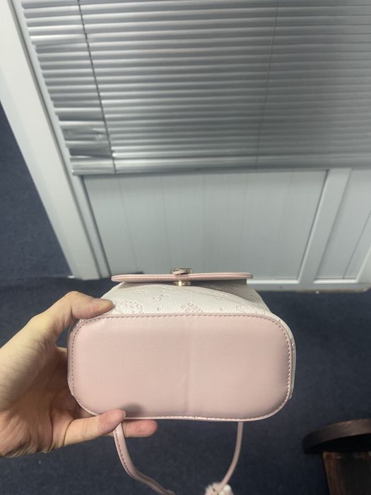 Сумкелер сатылады