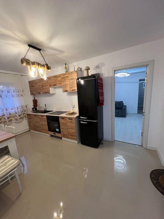 Apartament 3 camere renovat complet in Deveselu, jud.Olt