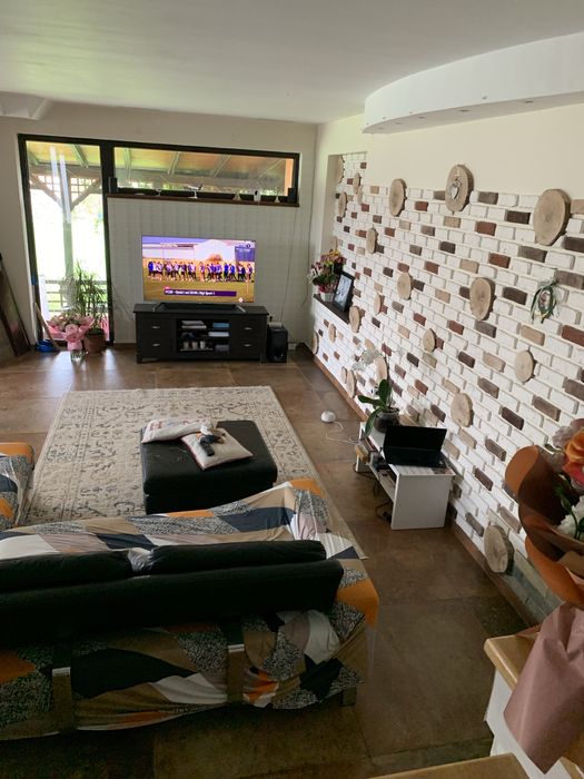 Casa premium cu spatii generoase , independenta energetic