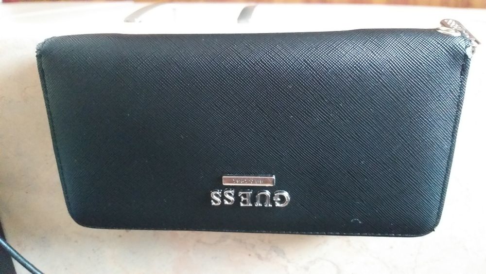 Портмоне дамско Guess