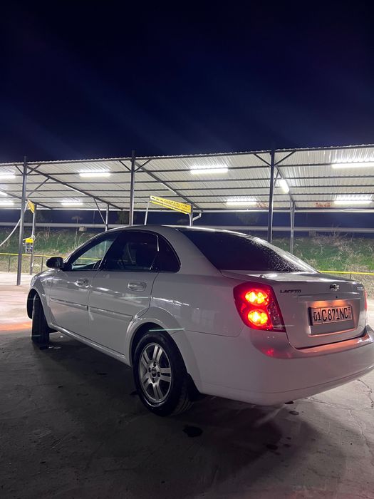 Sahibidan toza 2009-yil Lacetti 1.8 Avtomat176.000km,Lyukli,Gaz/Benzin