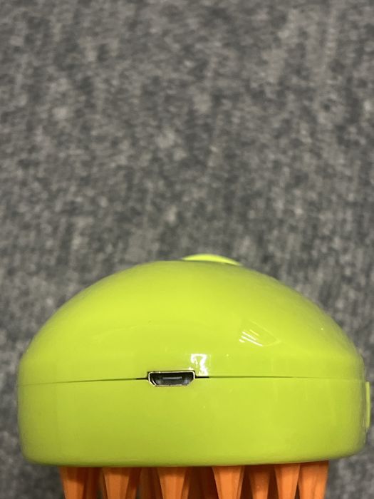 Perie de pieptanat animale