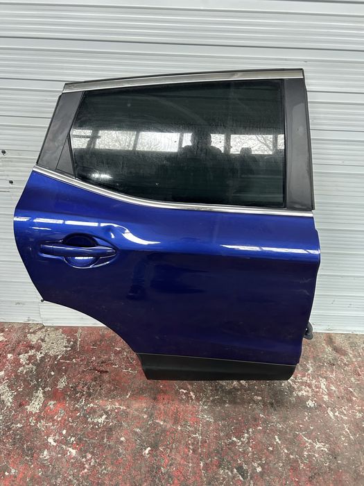 Piese Mecanica Caroserie Dezmembrari Dezmembrez Dezmembram Nissan Qashqai J11 Facelift 2017 2018 / Piese Qashqai J11 / Punte / Portiera / Usa