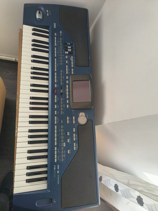 Vând Orga korg pa800