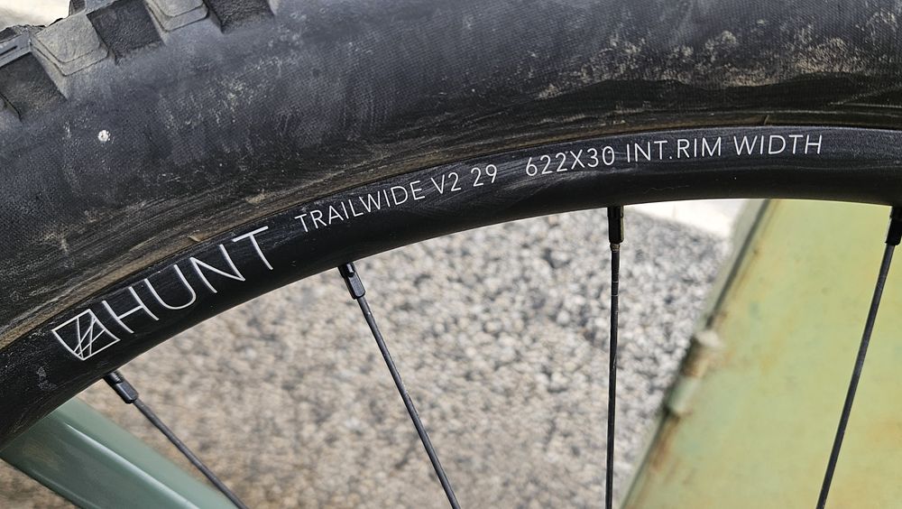 Продавам планински велосипед Focus Thron 6.9