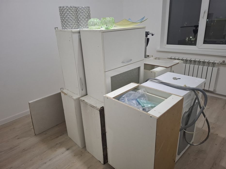 Гарнитур кухонный