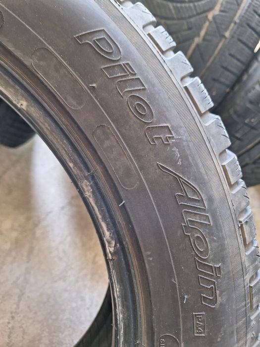 4 броя зимни гуми Michelin 235/55 R 18