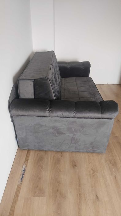 Разтегателен диван