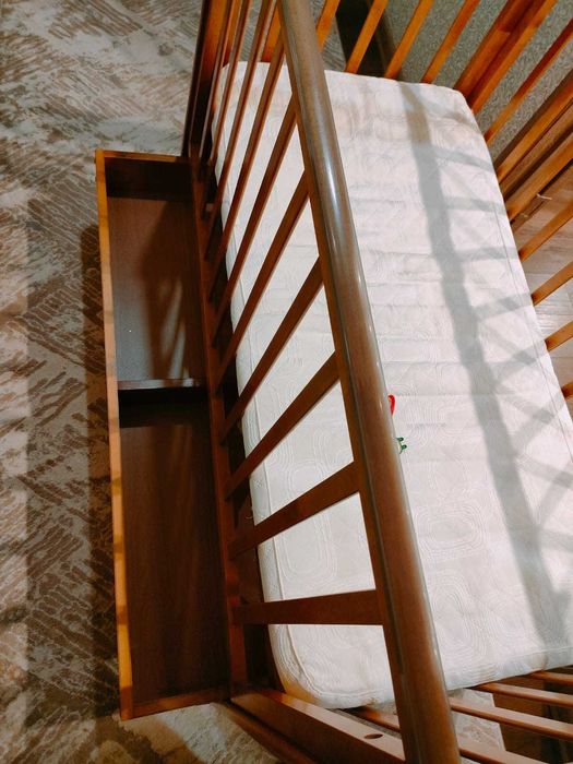 Кроватка детская