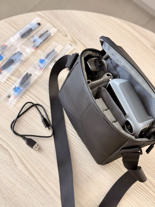 Vand Drona DJI Mini 3 Varianta Full Combo