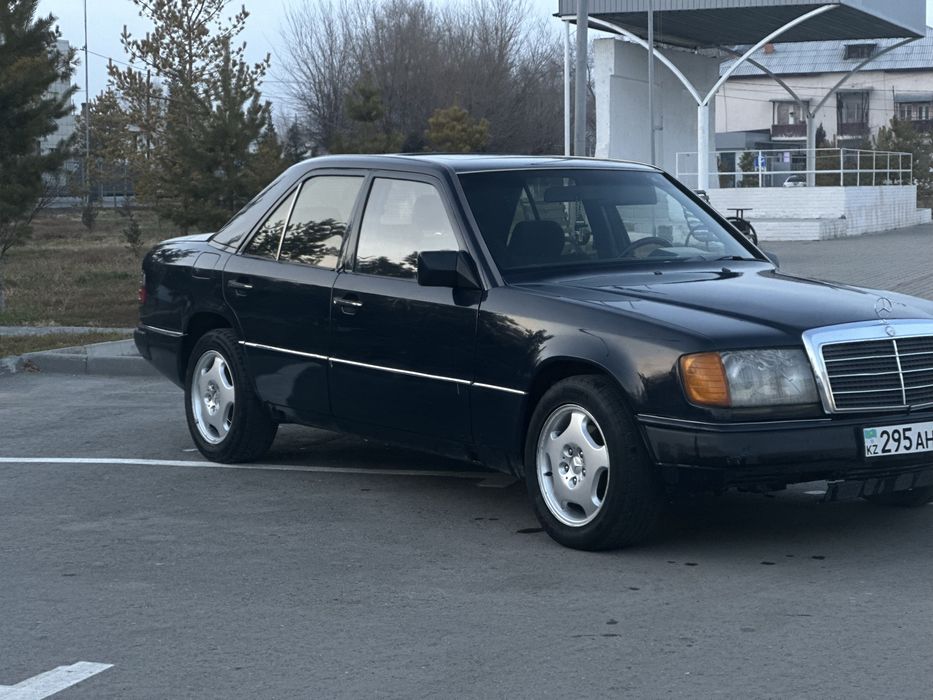 Мерс 124 СРОЧНО!!!