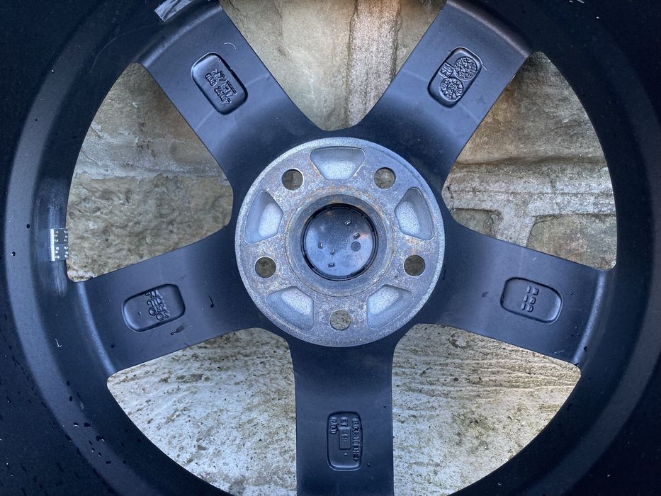 Джанти 18 5x112 8J ET48 летни гуми