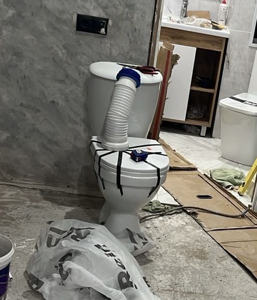 Дарю унитаз,бачек сломан только