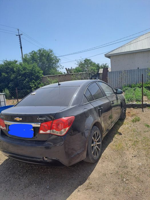 Продам chevrolet cruze