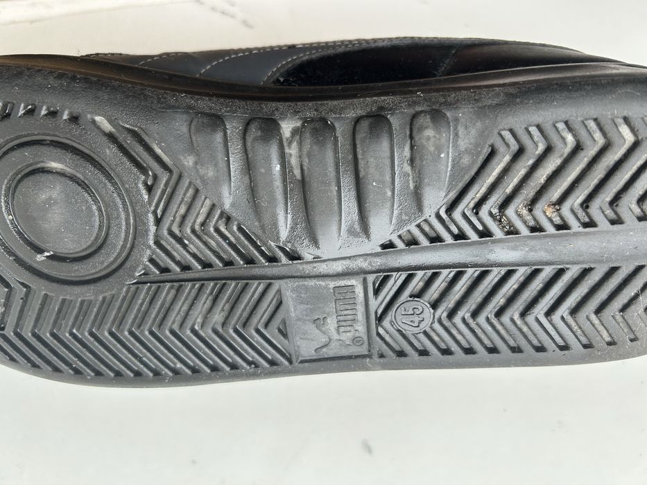 Кроссовки черные 45 р