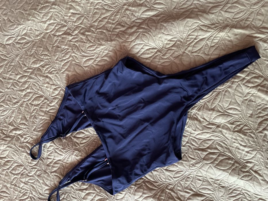 Цял нов бански Bellucci