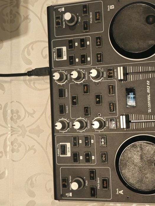 Consolă de mixaj Hercules DJ Control MP3 e2.