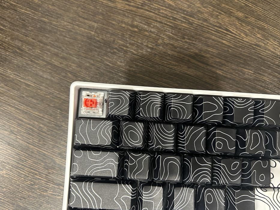 Клавиатура 60% красные свитчи