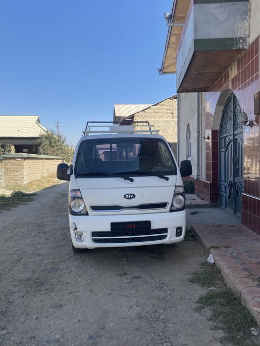 Киа бонго сотилади