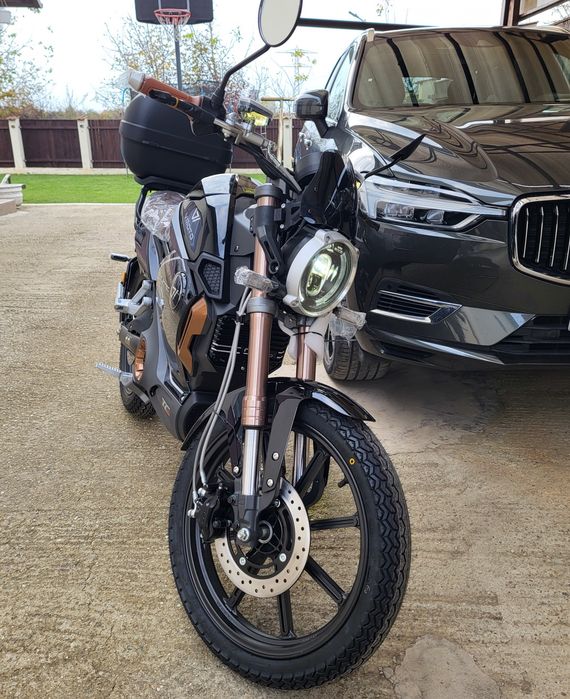 Motocicleta electrica Super Soco TC Max 2026 – NOUA, 1 km, ≈125cc, doar cu carnet Cat. B