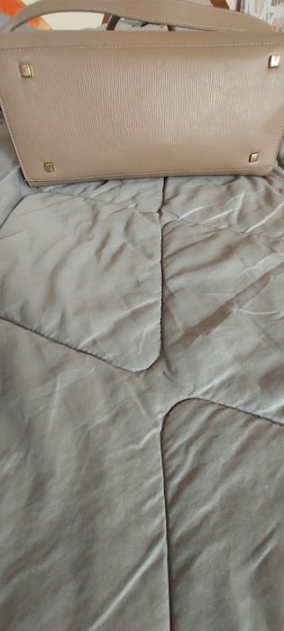 Голяма дамска чанта