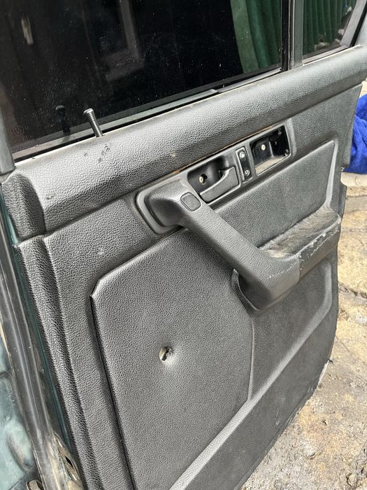 Дверные карты bmw e34