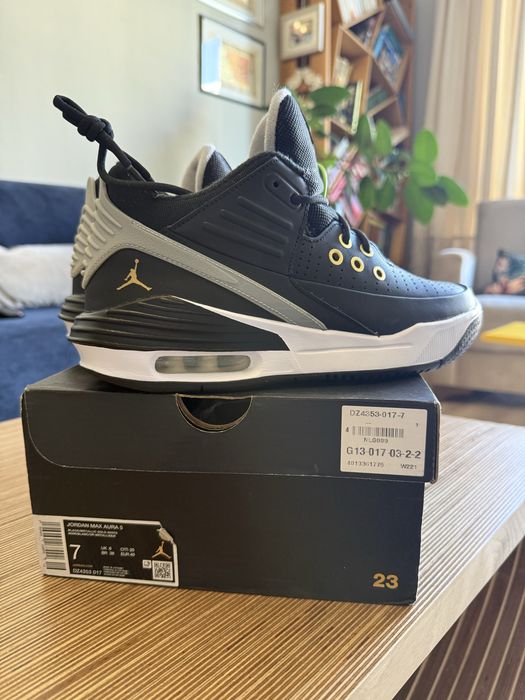 Кроссовки Jordan max aura 5