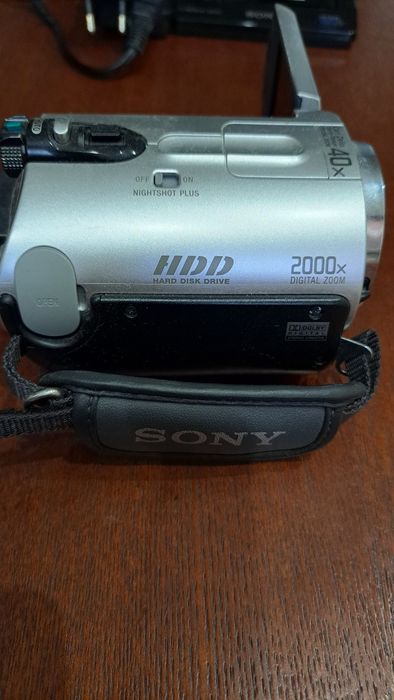 Продам видеокамеру HD...Sony оригинал