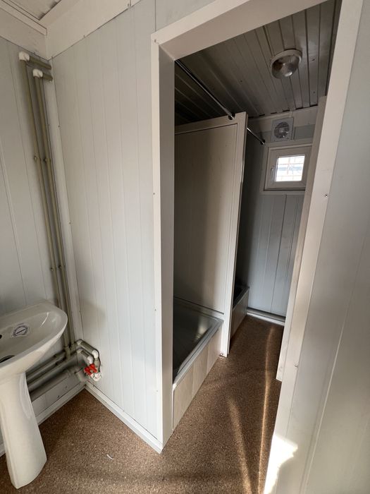 Контейнер под Душевую, 4 кабинки