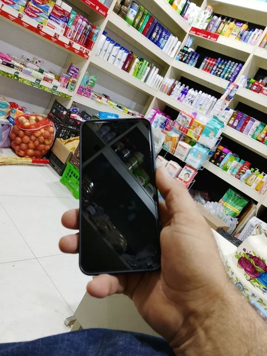 Sammsung A 55 holati tiniq srocni sotaman hotirasi 128 8