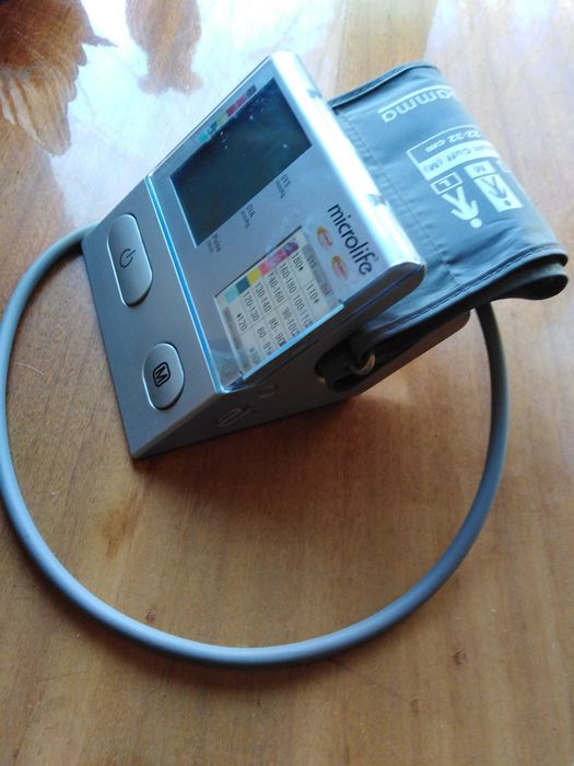 Продам Тонометр автоматический MICROLIFE BP A100