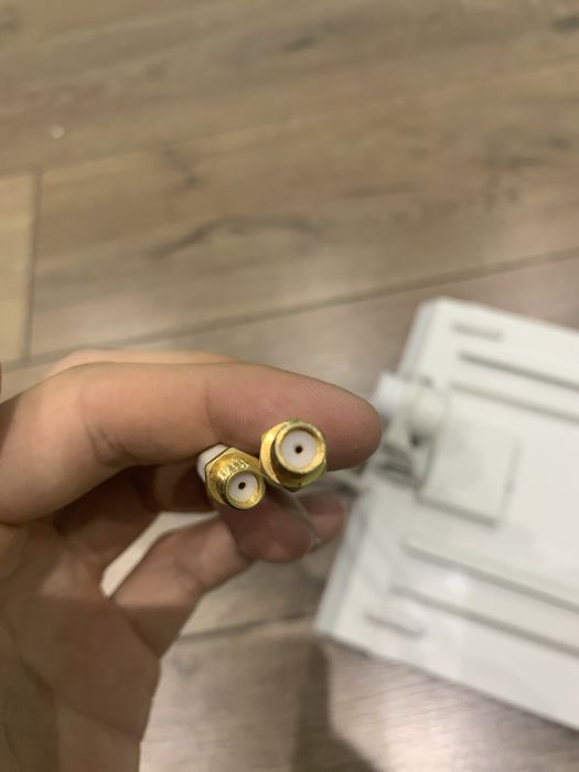 Панельная антенна 4G LTE с SMA-разъёмом