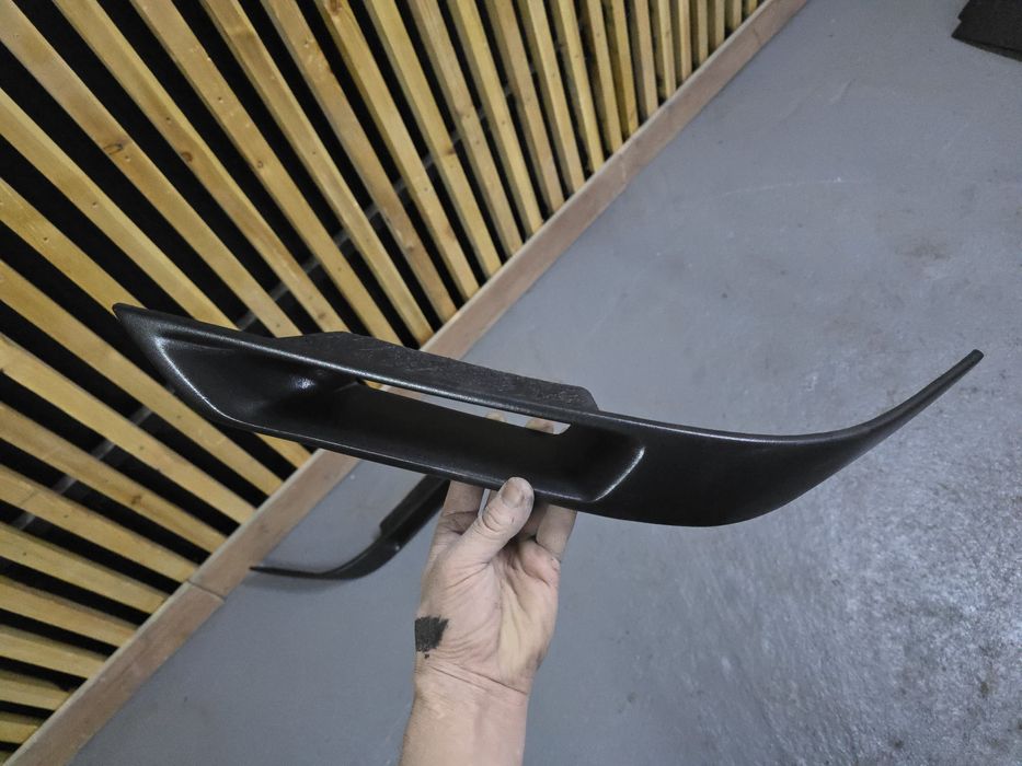 Клыки на передний бампер BMW E34