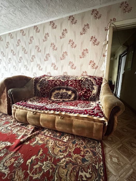 Продаю диван и кресло