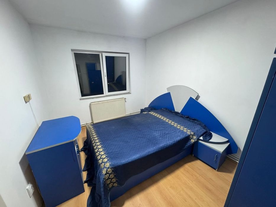 Apartament 3 camere de vânzare