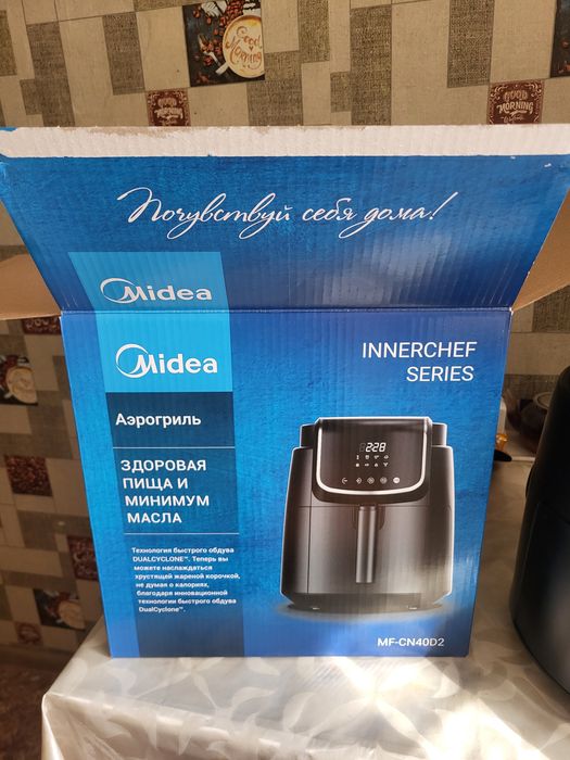 Аэрогриль Midea MF-CN40D2