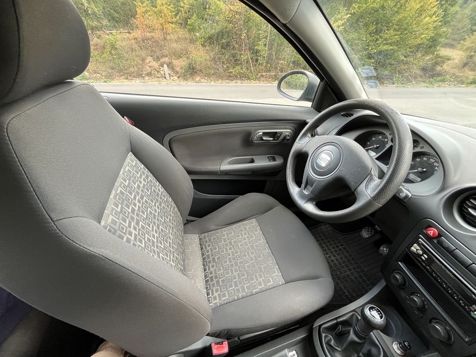 Seat ibiza 1.2 бензин